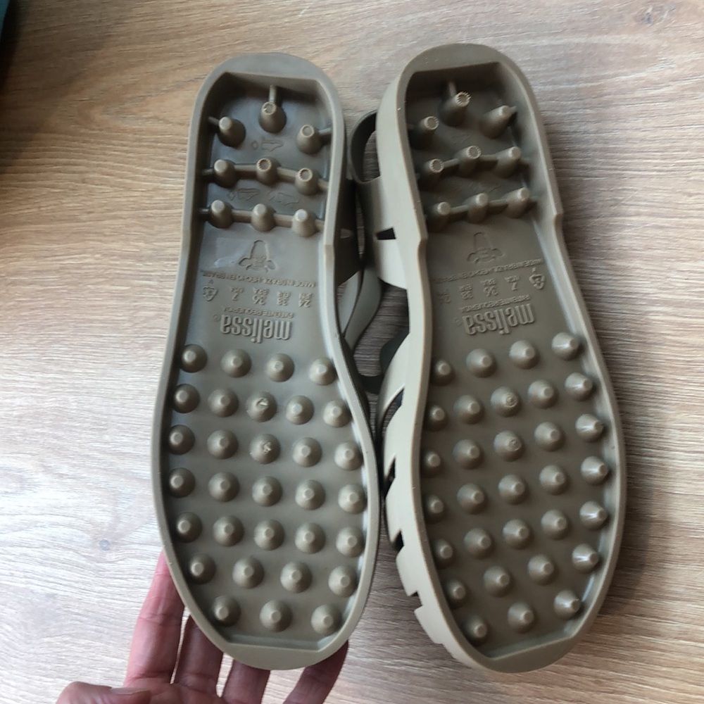 BNWT Jelly shoes by Melissa - Picture 3 of 5